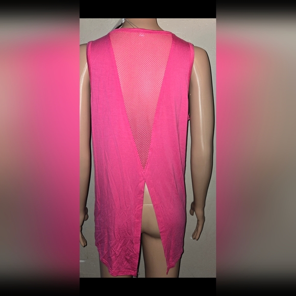 Mippo Pink Workout Shirt - Picture 3 of 4